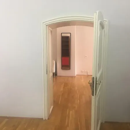 Mira 5 דירה ברטיסלאבה