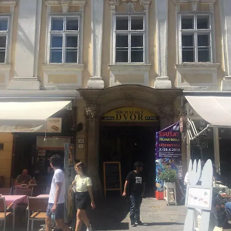 Mira 5 Bratislava